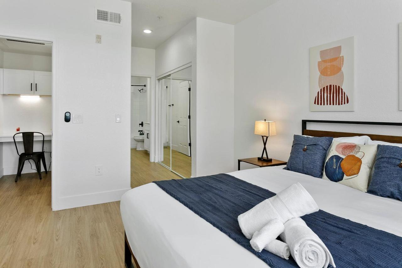 Cozysuites Glendale By The Stadium With Pool 10 Buitenkant foto